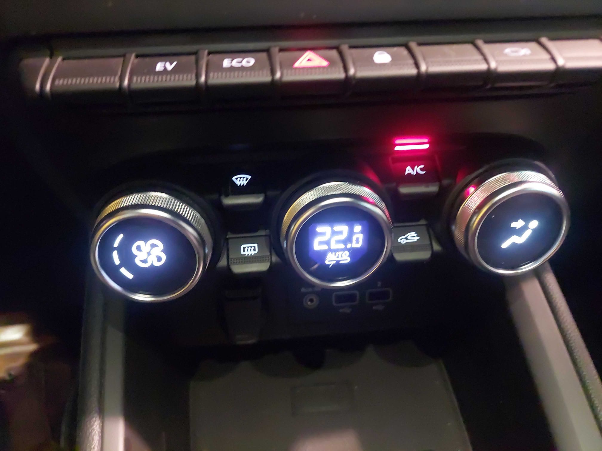 Renault Clio 1.6 HYBRI foto 10